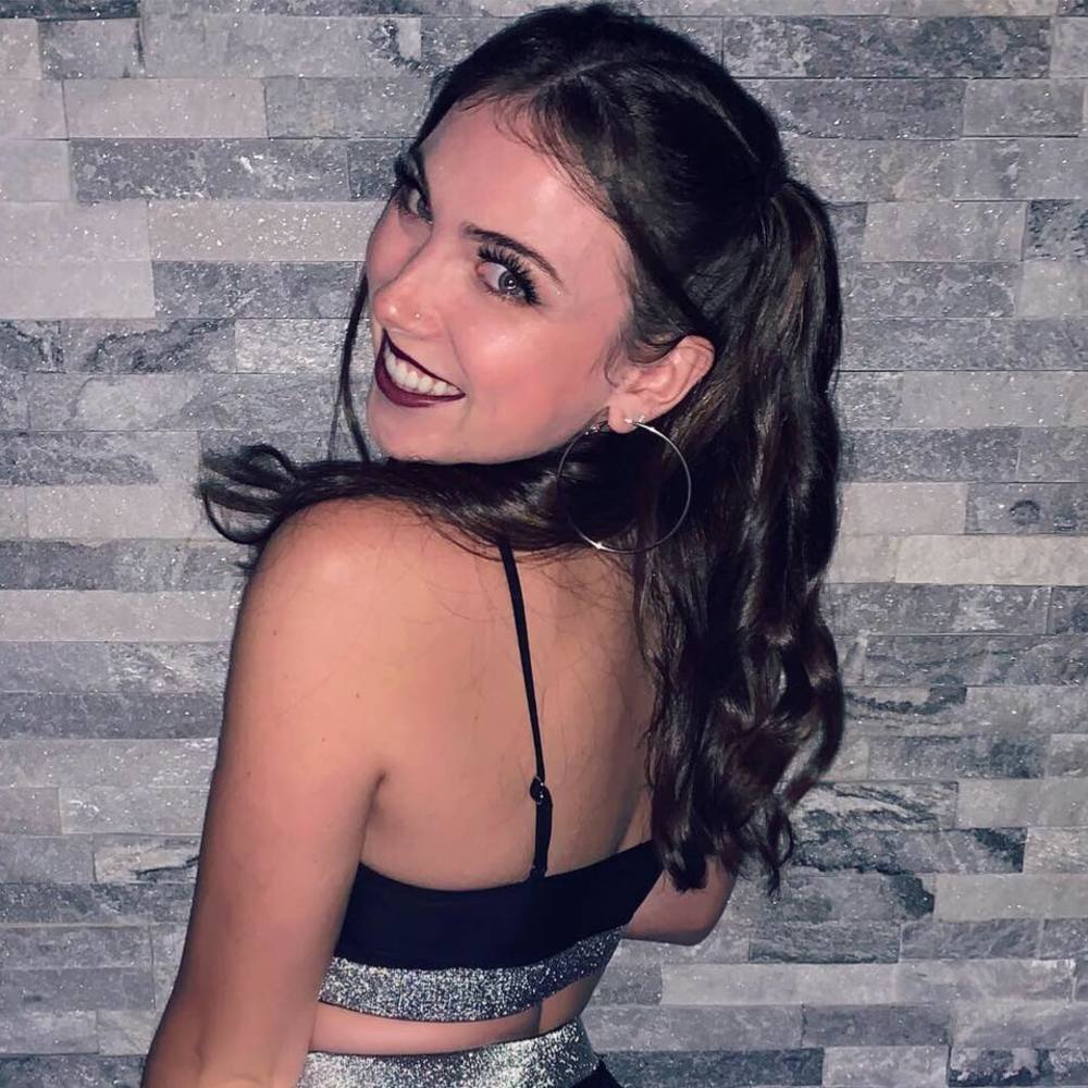 Meet your Posher, Abigail